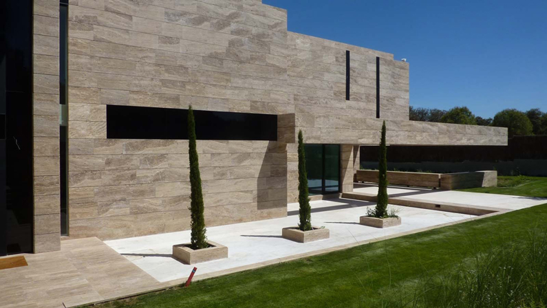 سنگ تراورتن در نما